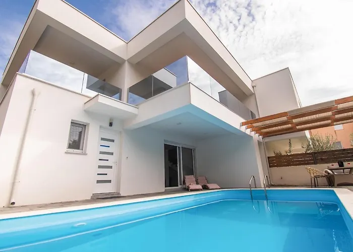 Vlahov Ii Casa de Férias Šibenik